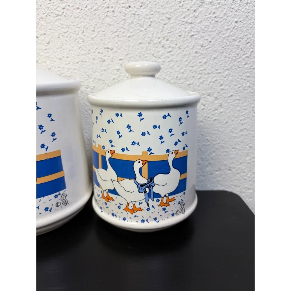 N/A vintage ceramic